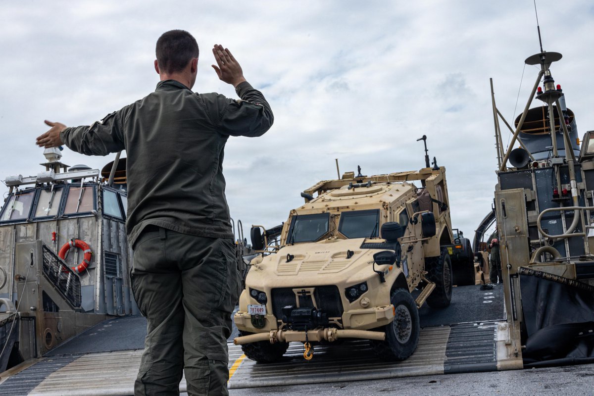 USMC's tweet image. #Marines with @31stMeu take part in a loading operation at White Beach Naval Base, Okinawa, Japan. 

Onload operations ensure accountability of gear and personnel before executing a patrol at sea.

#MarineCorps #USMC #SemperFi