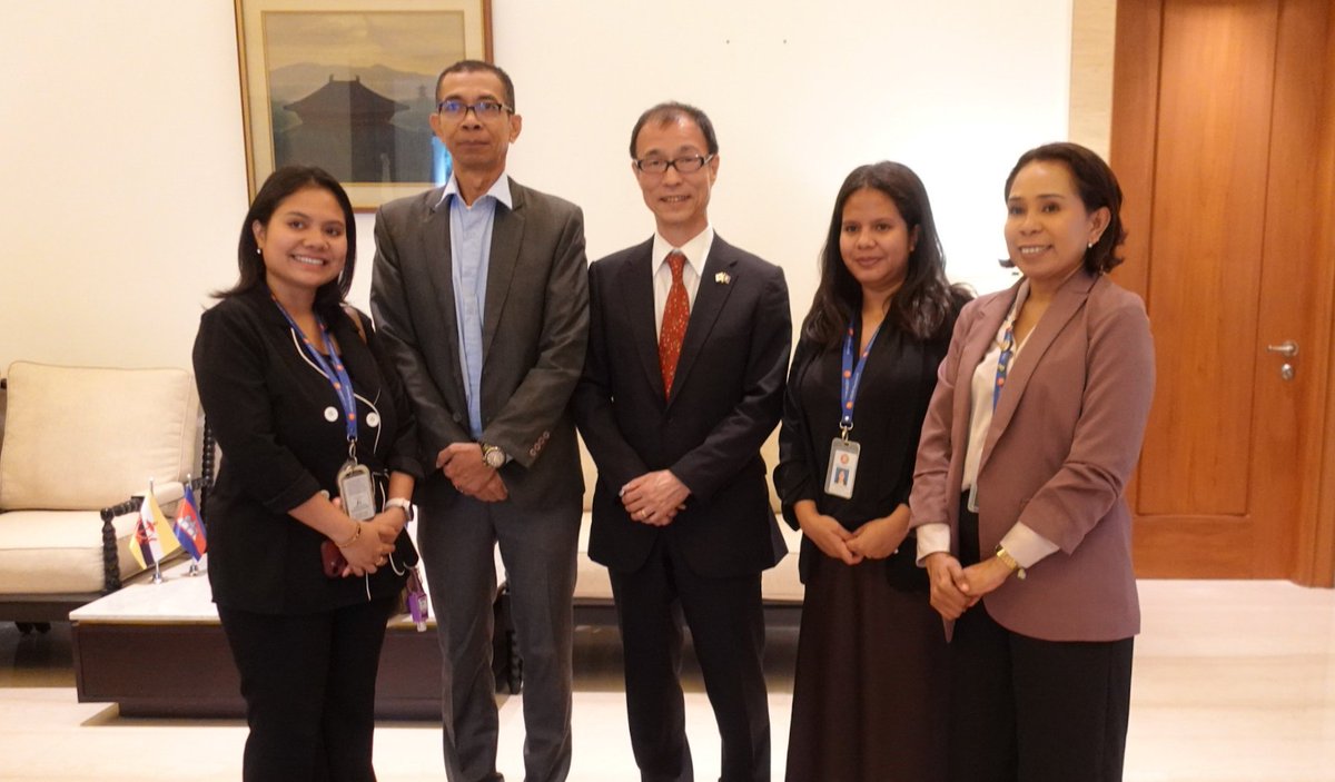 amb_japan_asean's tweet image. Delivered a remark at the gathering event for #IAI Attachment Officers (AO) Programme at my residence. This year, the AOs not only come from CLMV country, but also from Timor-Leste 🇹🇱.