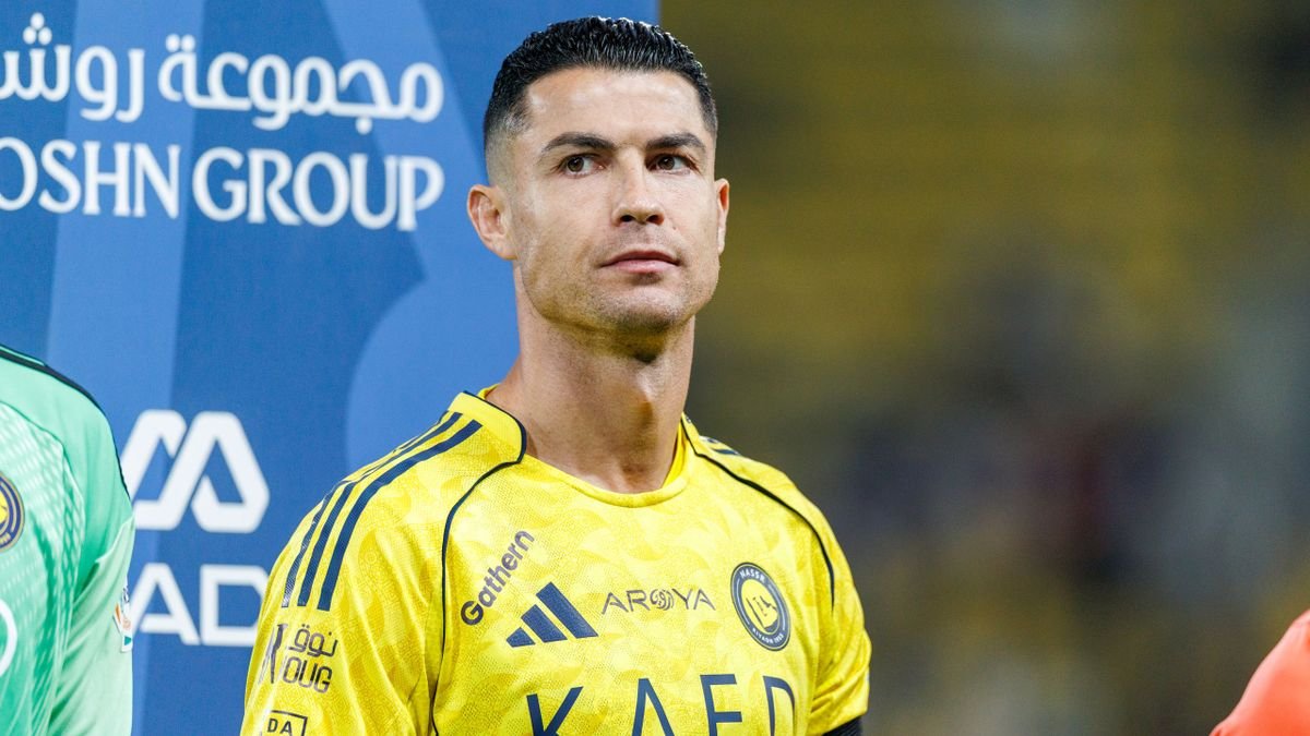 postunited's tweet photo. 🚨 LA LIGA SAUDÍ SACA UN COMUNICADO RESPONDIENDO A CRISTIANO 

😳 "La Liga Profesional Saudí se basa en un principio simple: cada club opera de forma independiente bajo las mismas reglas"

😤 "Ningún individuo, por importante que sea, puede influir en decisiones ajenas a su club" https://t.co/RqPhK3mYRH