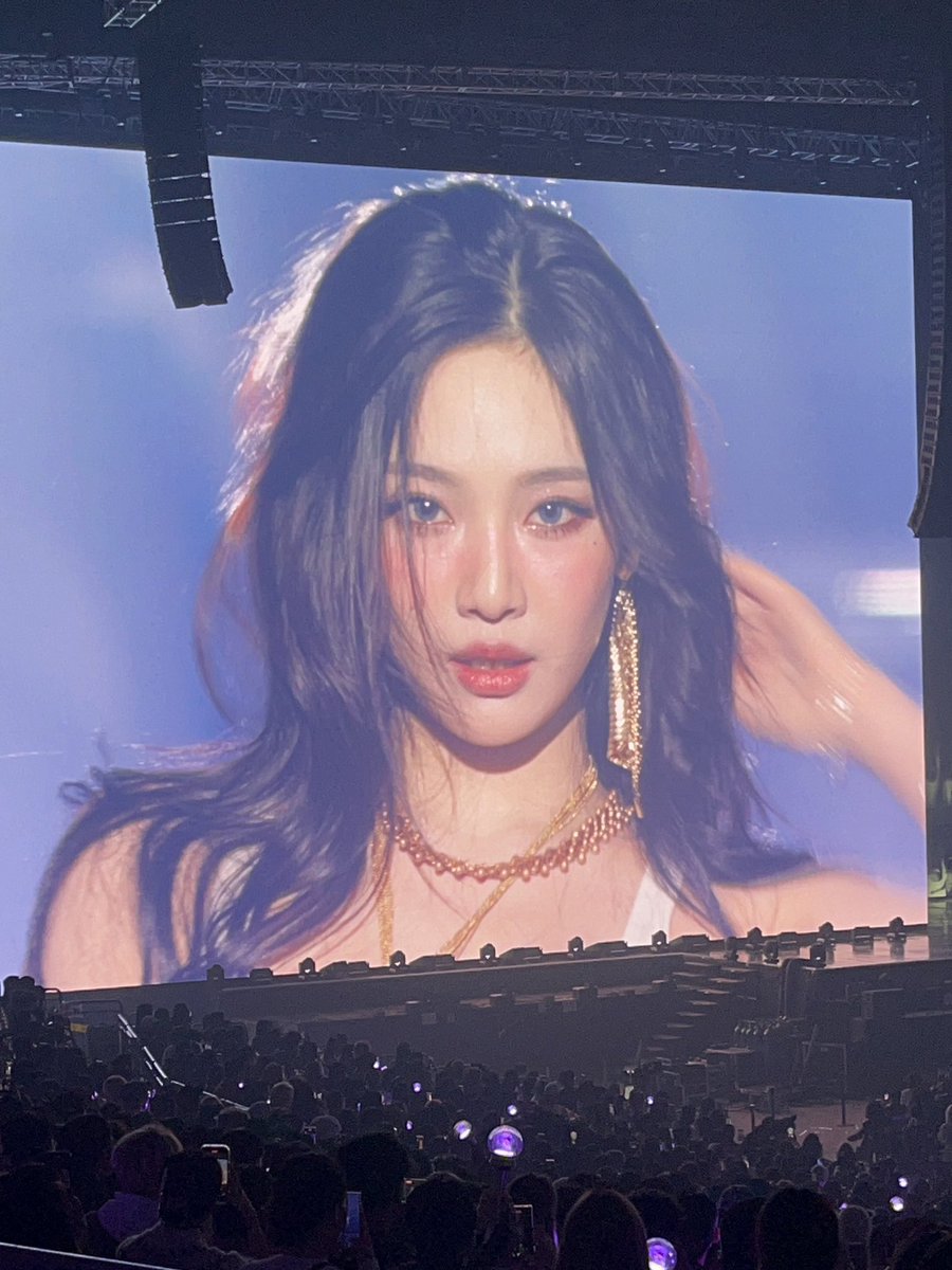 aeridactyll's tweet image. ningning my iconic angel