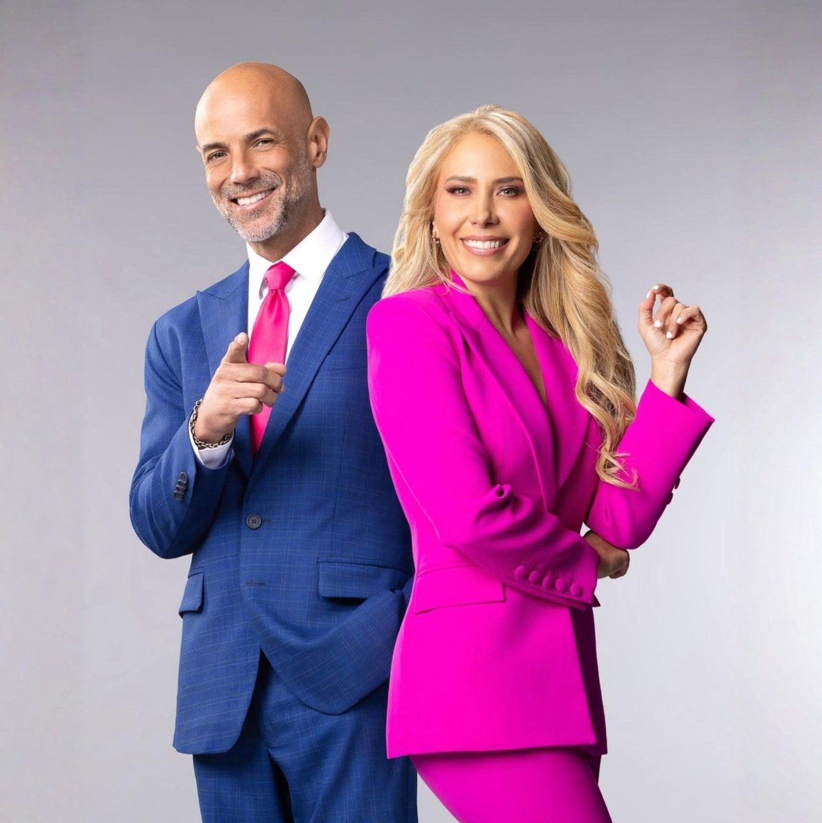 Jimenagallegotv's tweet image. ¡Soy una fan más de #LCDLF6! 🎉 Aquí les comparto el reportaje completo de UsWeekly. 📰 . ¡Vamos a disfrutar juntos de este emocionante viaje! 

usmagazine.com/enespanol/entr…

👀✨ #JimenaGállego #RealityTV #topfans