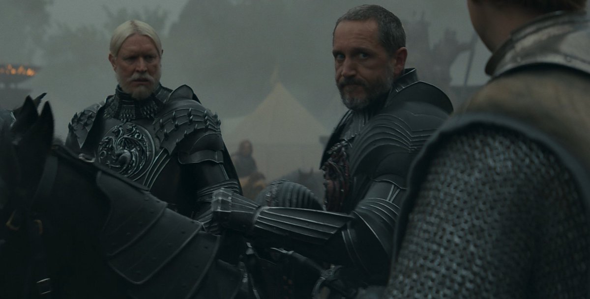 Thrones Updates tweet media