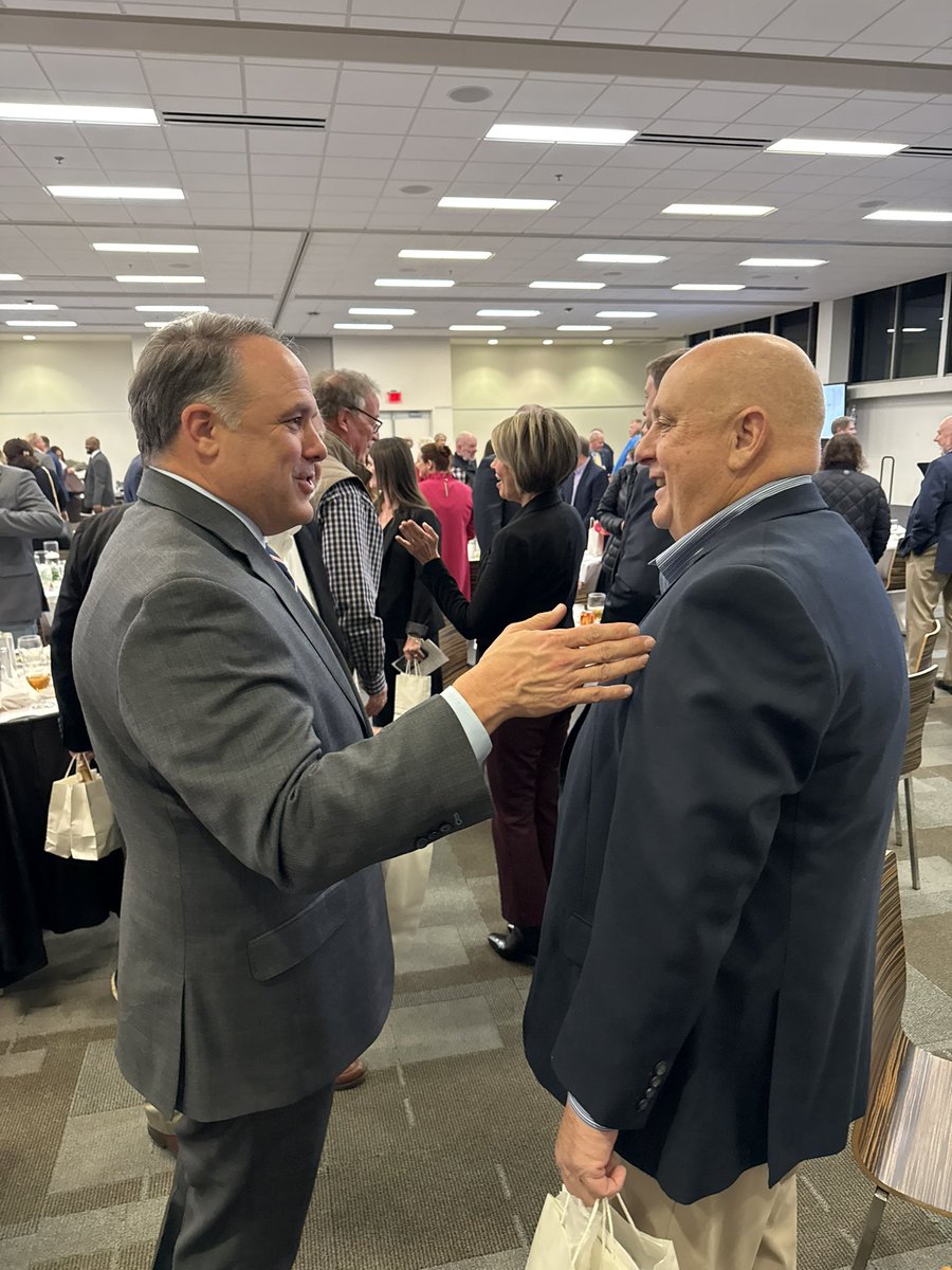 It was a special evening in Habersham County last night honoring the award recipients at the Chamber of Commerce Awards Dinner!