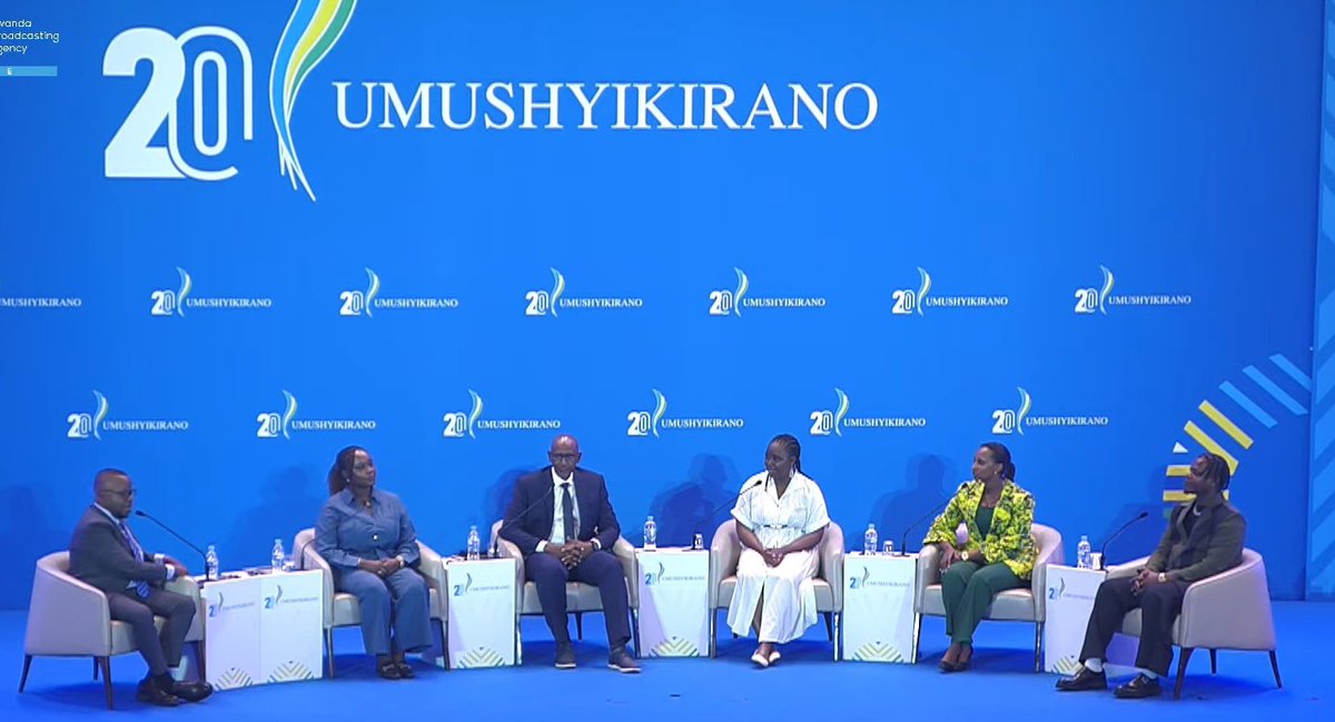 Ikiganiro cyiza cyane ku Miyoborere, uburezi, umurimo n'ubugeni. 

Ni ikiganiro kiyobowe na <a href="/UweraJMaurice/">UWERA Jean Maurice</a> umuvugizi w'ungirije wa Guverinoma.