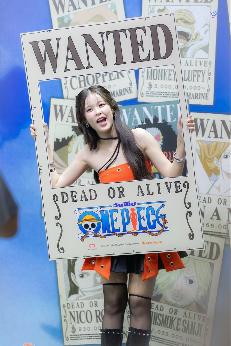 MOBYE_Fanbase's tweet image. หัวหน้ากลุ่มคนนี้ค่าตัวกี่ล้านเบรีดี🤭

#MOBYE 
#Crunchyroll