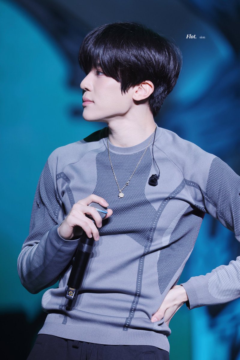 𝐹𝑙𝑜𝑡. tweet media