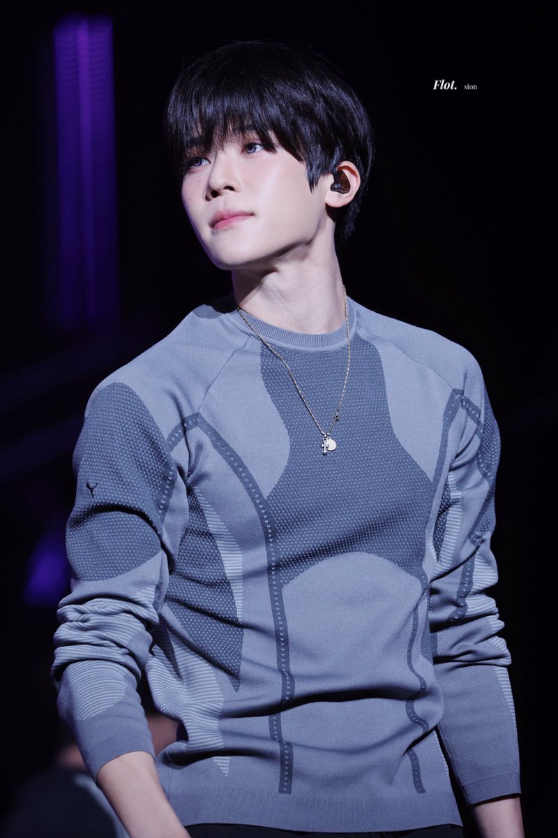 𝐹𝑙𝑜𝑡. tweet media