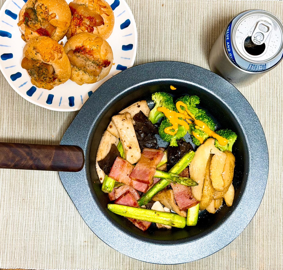 今日も一日、お疲れ様でした😁 そろそろですかね🛏️💤 明日は休み