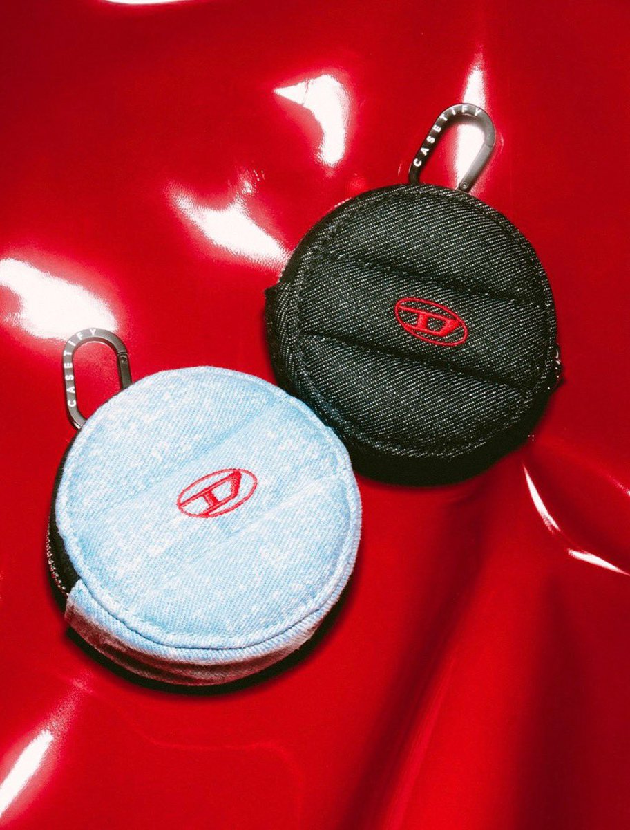uptod4te's tweet photo. CASETiFY x DIESEL コラボテックアクセ第2弾が国内2月11日（水）より発売 【ケースティファイ ディーゼル 新作】
https://t.co/hgCC1sngJn https://t.co/eSNlvUIjWX
