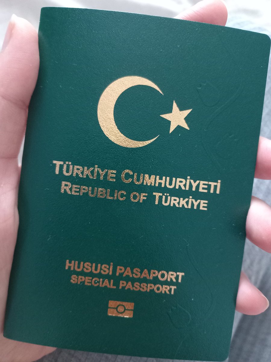 Kullanmak için 10 ayım kaldı kim benimle italyaya geliyo