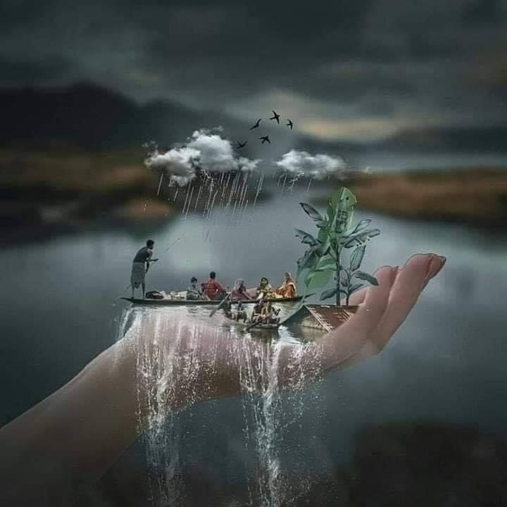 “من أسرار السعادة:
أن يتذكر الإنسان ما لديه من نِعم.. قبل أن يتذكر ما لديه من هموم...
الحمد لله حمدا دائما وكفى”..