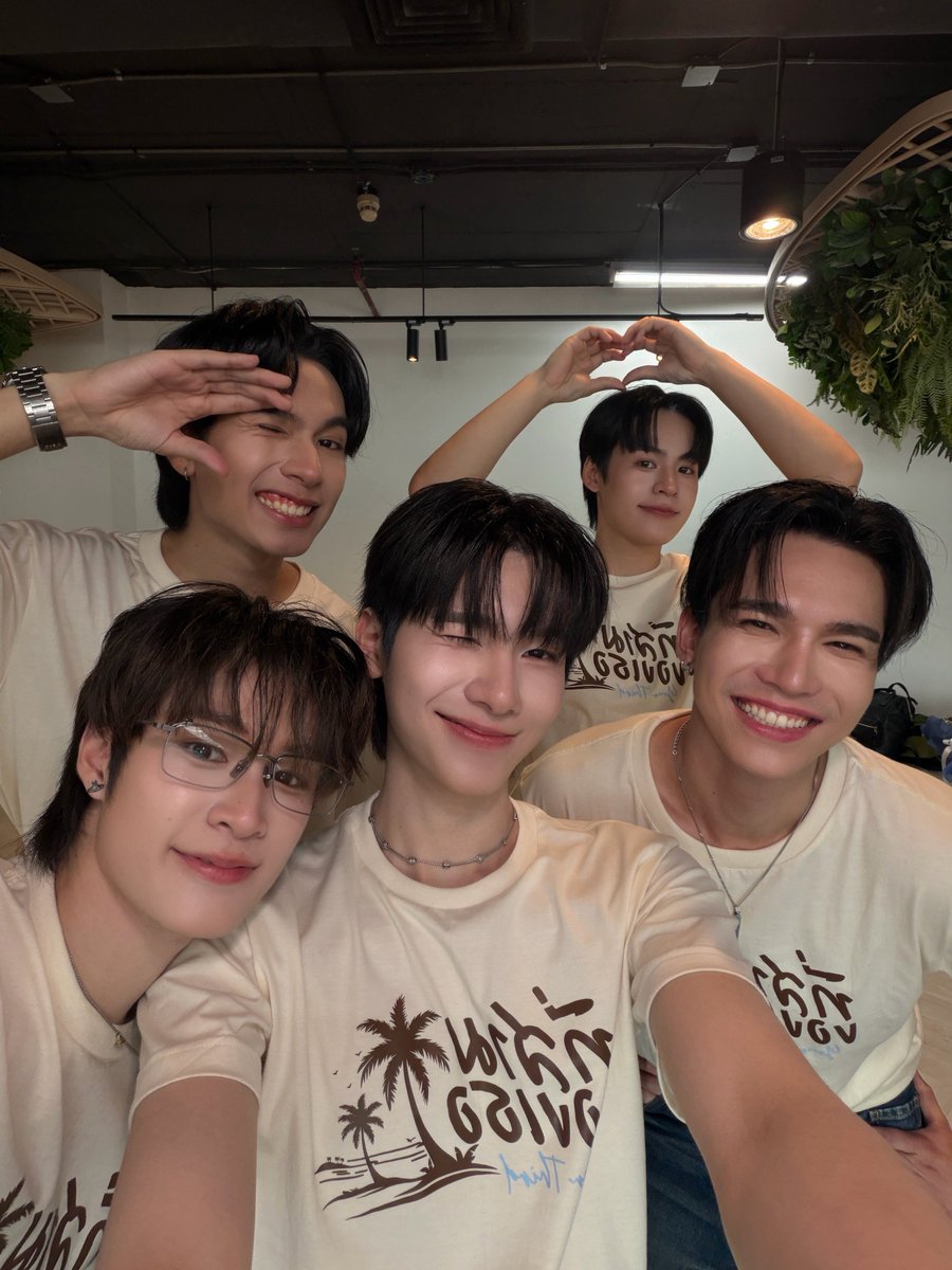 พี่สองขอฝากเนื้อฝากตัวด้วยนะค้าบ 🤍
#บวงสรวงที่สามของเธอ