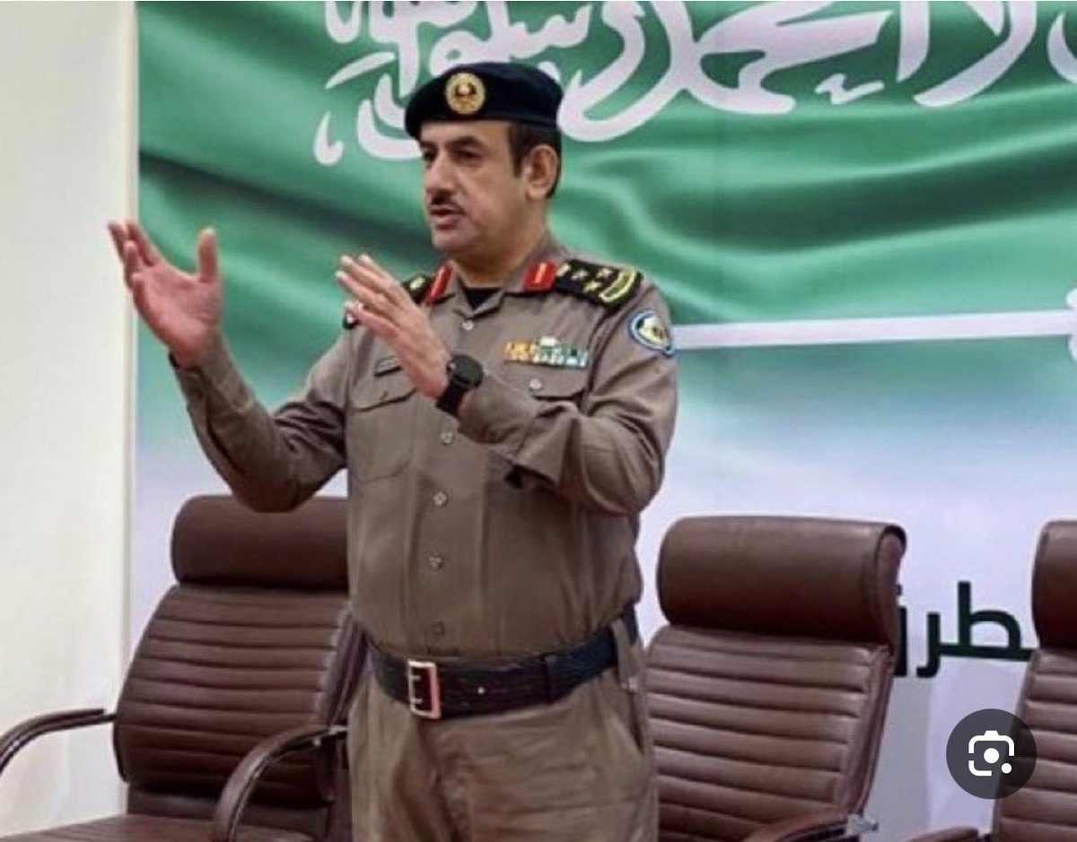 Qnas555Q's tweet photo. صادق العزاء والمواساة لكافة أفراد أسرة الأخ
العزيز اللواء م/حمد بن إبراهيم الجاسر قائد
أمن الطرق سابقاً والذي توفى مساء البارحة
أثر سكتة قلبية غفرالله له ورحمه ورزقه لذة 
النظر لوجهه الكريم ورزق أهله وذويه ومُحبيه
الصبر والسلوان (إنا لله وإنا إليه راجعون) https://t.co/02Tz6p2ko1