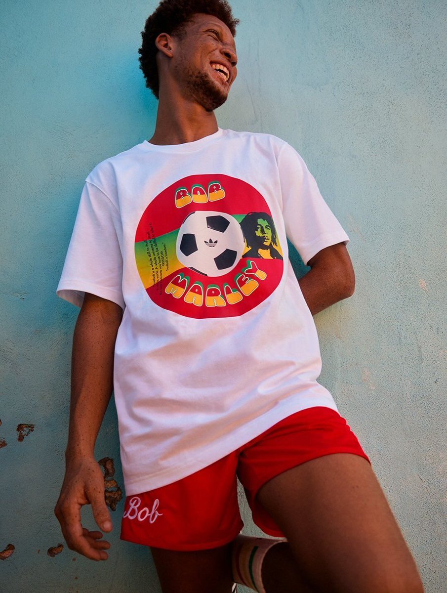 Classic Football Shirts tweet media