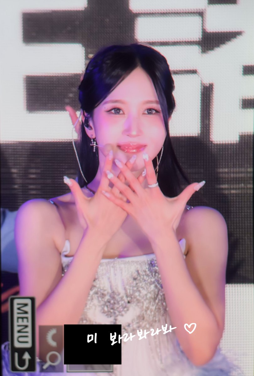 Look At Mi tweet media