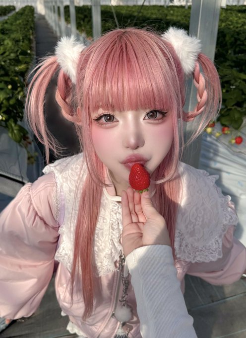 コスプレイヤー凸守たかねのTwitter画像17