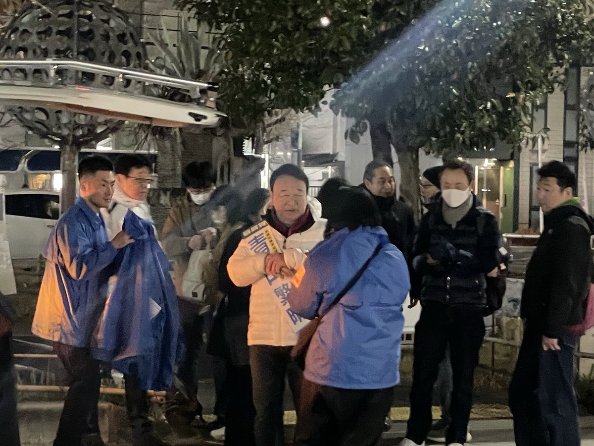 尼崎駅での青山繁晴さんの演説を聴いて魂が震えました。
言葉に力が宿っているし、何より「媚びない姿勢」が信頼できる。
今まで政治に興味がなかった人も、一度YouTubeや現場で彼の声を聴いてほしい。一票を託す価値があります！
#青山繁晴 #尼崎を日本を面白く #兵庫8区