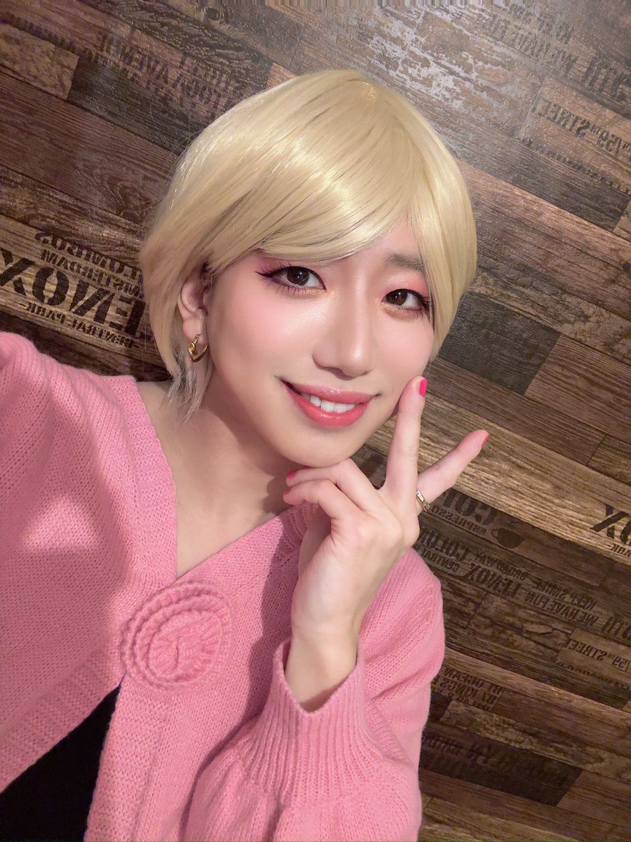 #KBK迷探偵
本番、近づいてきました。
静かにドキドキしてます！

あとはもう詰めて委ねるだけ💁‍♀️💄

ちゃんとカオスで稽古を重ねても
毎日笑ってます！
迷ってるなら、
一回このカオスに巻き込まれてください🕵️‍♂️

🎫はこちらから
livepocket.jp/t/meitantei2026