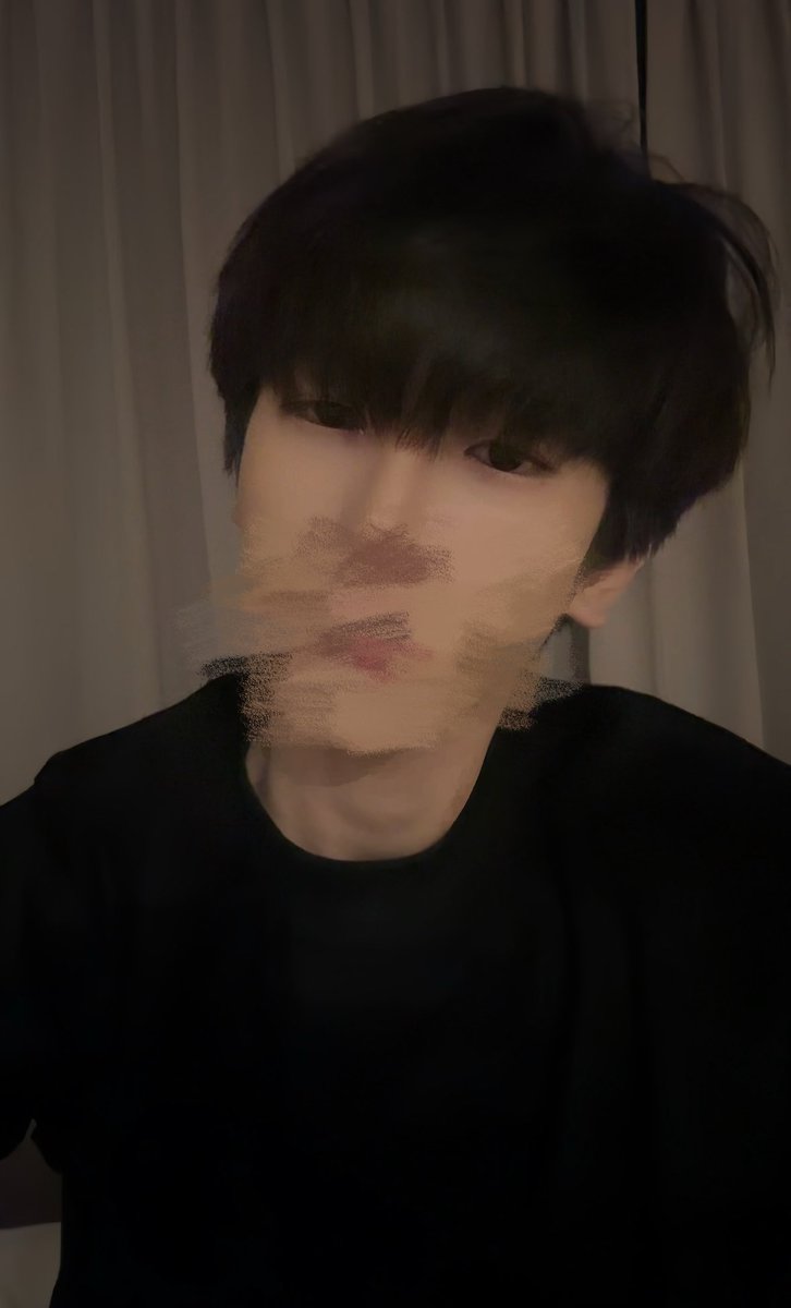 cvvyk's tweet photo. 一個人睡不著😵 https://t.co/b7gU9K1jiJ