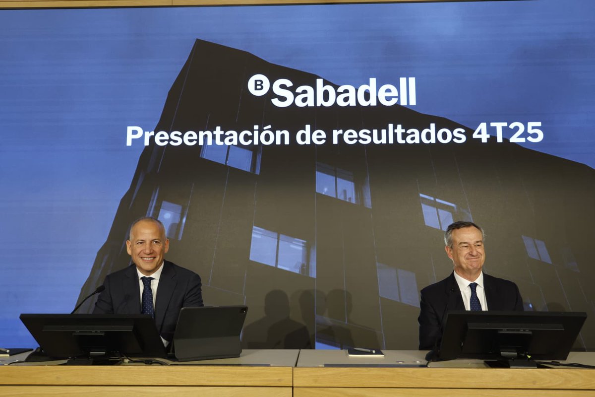 Banc Sabadell tweet media