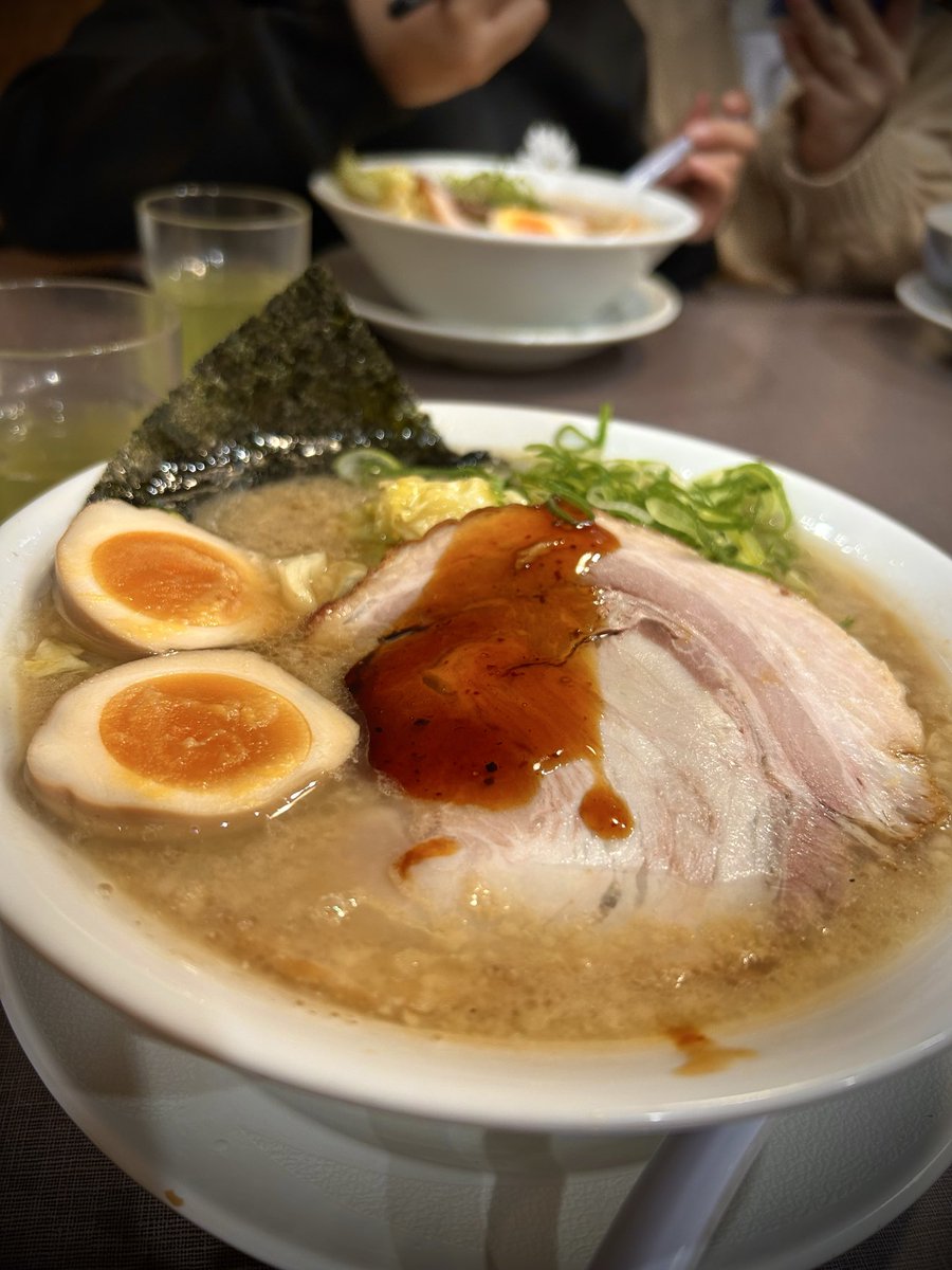 oyajipowers's tweet photo. さみー夜だからふーふー
ズルズルッ！っとな♡ #さみい夜だから　#味玉きゃべとんラーメン #ズルズル #iloveramen🍜 https://t.co/rS6pboNWCY