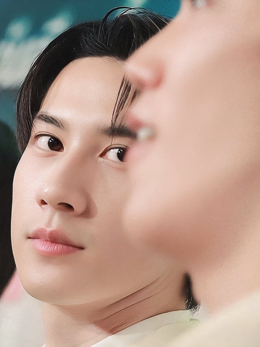 ในขณะที่พี่เกรทเล่นกับแมวคนอื่นในตึก 

brightrpp : ลงหน้านิ่งซึ่งเป็นรูปจากงานคู่ย้อนหลัง แต่ไม่มีรูปพี่เกรท 🥶

พี่เกรทเบาได้เบา ทางบ้านส่งสัญญาณแล้ว
ทางนี้ไม่ช่วยถ้าเข้าบ้านไม่ได้ #.ทีมไบร์ท

#grtsp #brightrpp
#GreatBright