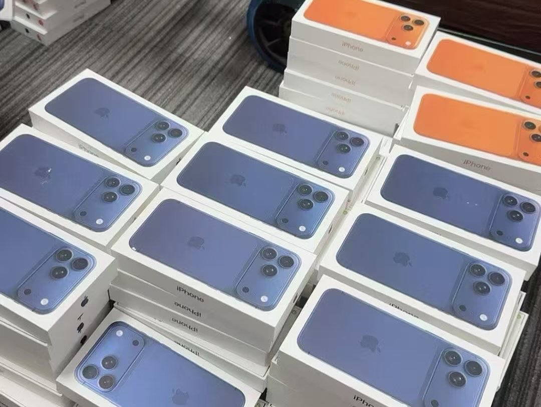 GiveawaySt1's tweet image. iPhone 17 Pro (512GB) Giveaway

We look forward to your participation if you will cherish your iPhone.

[How to Participate]
1. Follow this account
2. Like &amp;amp; Repost