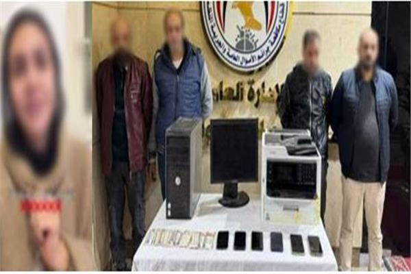 تفاصيل سقوط المتهمين بانتحال صفة موظفين بشركات الغاز للنصب على المواطنين.. عاجل 