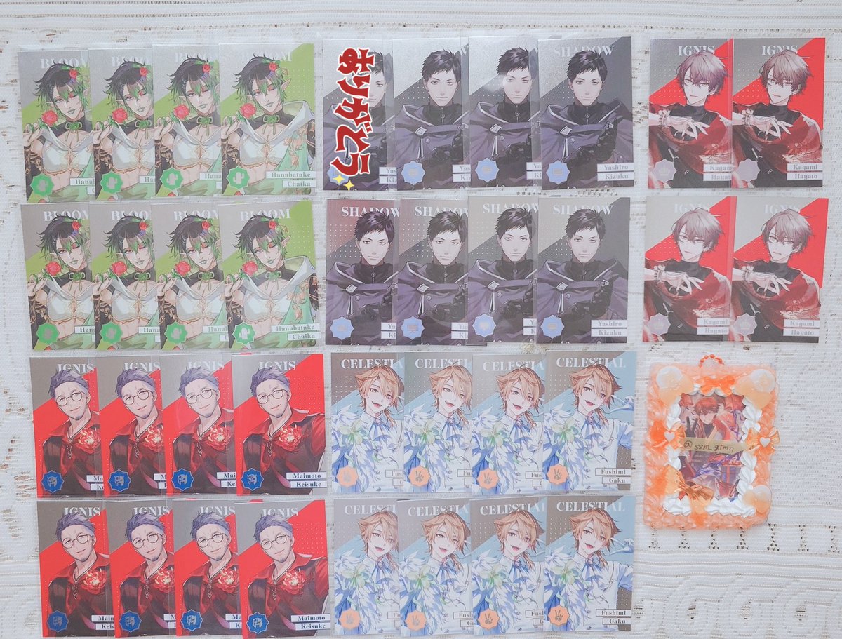 ssm_gtmn's tweet photo. 【交換】にじさんじ 8th Anniversary 8周年 ランダムグリッター缶バッジ ランダムメタルカード Bグループ

【譲】画像1、2枚目の方
【求】画像3枚目の方

郵送でのお取引希望です。
検索からでも気軽にお声掛けください。 https://t.co/4zWhM3iqzq