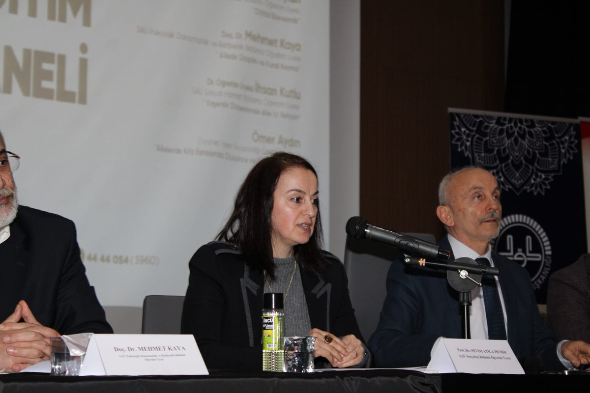 KarasuKaymakam's tweet photo. Gerçekleştirilen panelin moderatörlüğünü Prof. Dr. Yusuf GENÇ ve konuşmacılığını Prof Dr. Sevim Atila DEMİR, Prof Dr. Hasan Hüseyin TAYLAN, Doç Dr. Mehmet KAYA, Dr. Öğretim Üyesi İhsan KUTLU  ve Diyanet İşleri Başkanlığı Emekli Müşaviri Ömer AYDIN üstlendi https://t.co/XgB1ngM9K8