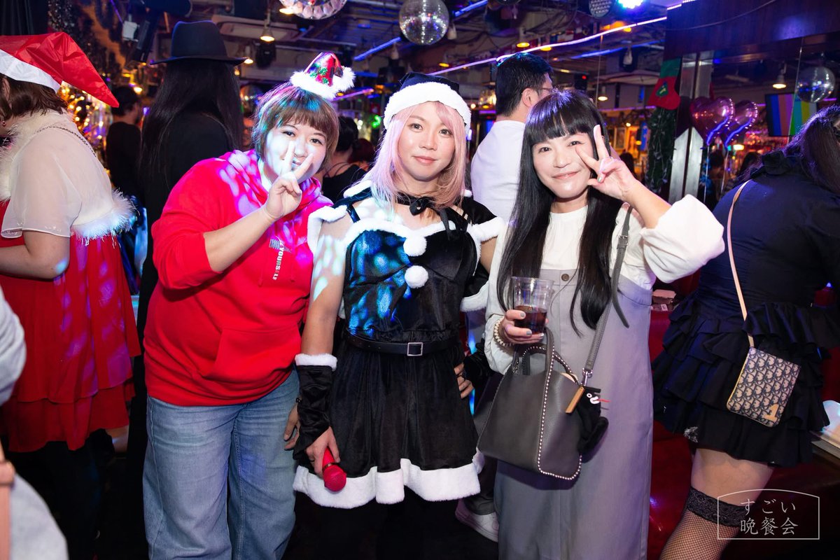 sugoban's tweet photo. 第70回すごい晩餐会の写真15

Photo by Moco Woods

#すご晩
#sugoban https://t.co/MiAUmKPK0F