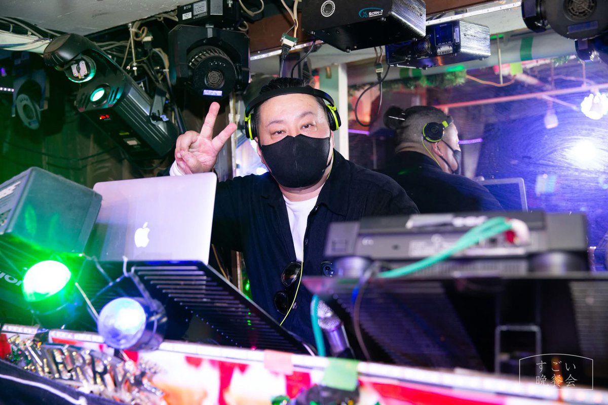 sugoban's tweet photo. 第70回すごい晩餐会の写真15

Photo by Moco Woods

#すご晩
#sugoban https://t.co/MiAUmKPK0F