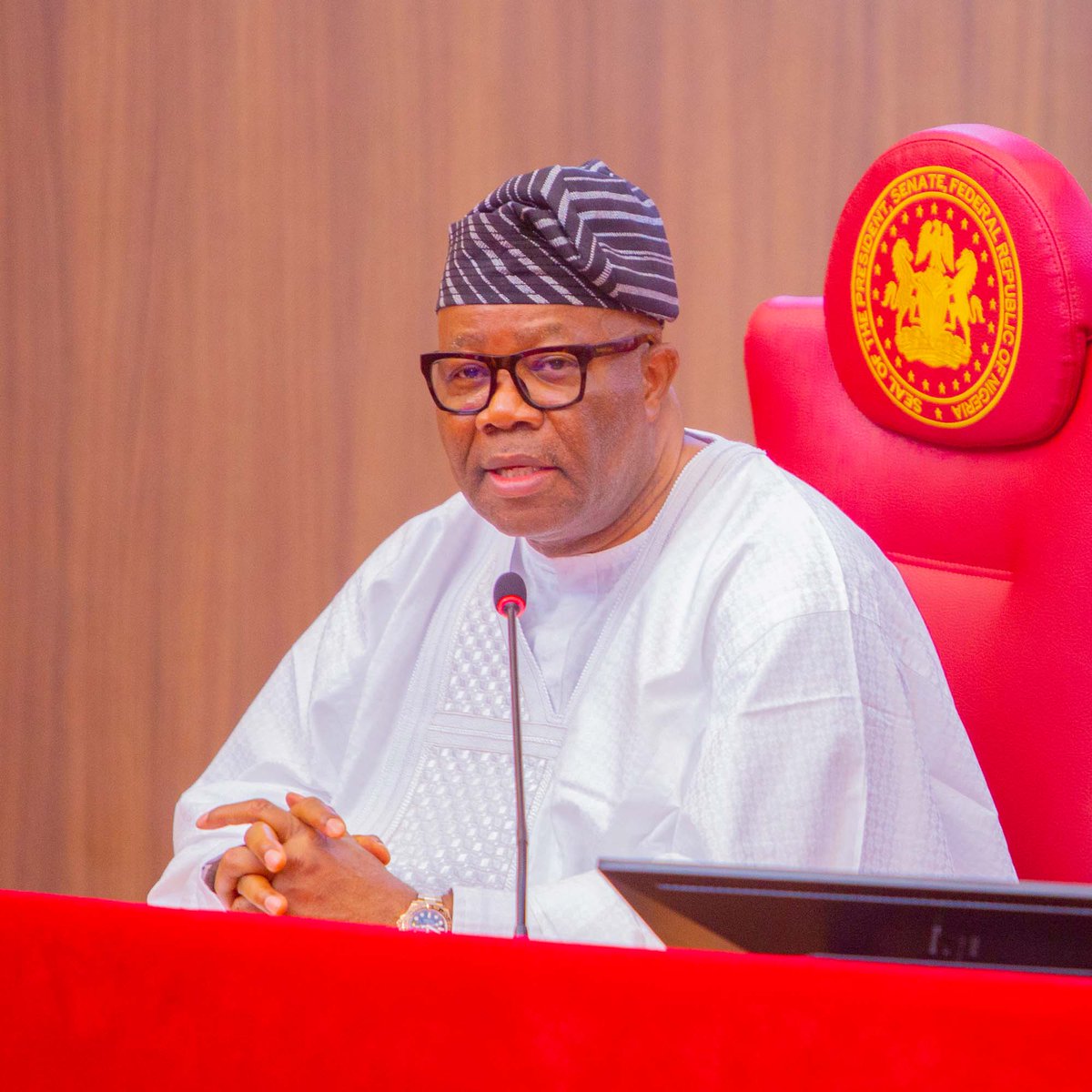 Chief_Ajiji's tweet image. The Senate president, Akpabio, MUST resign.