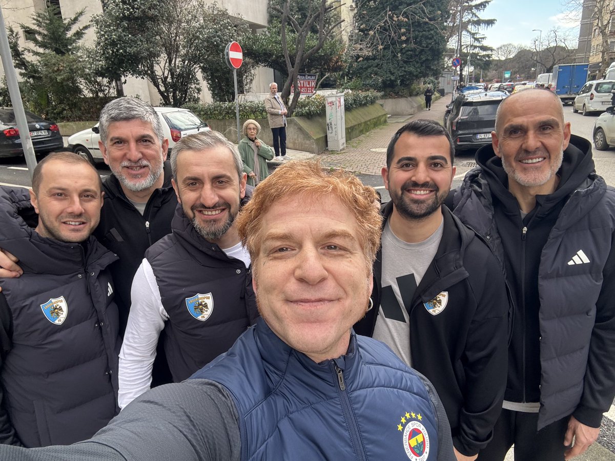 Dünkü maçın hakkını sonuna kadar veren takım <a href="/Erzurumspor/">Erzurumspor FK</a> 👏🏽
Süperligde görüşmek üzere başarılar .