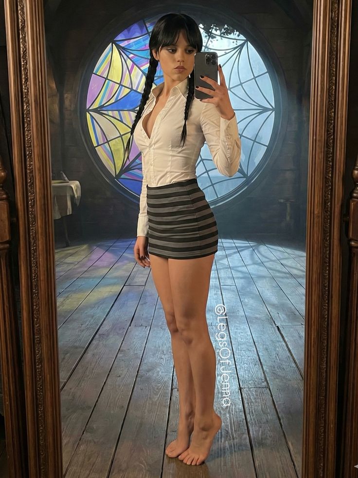 Wednesday_Time's tweet image. HD Pics of @wednesdayaddams 
#wednesday Bagus!