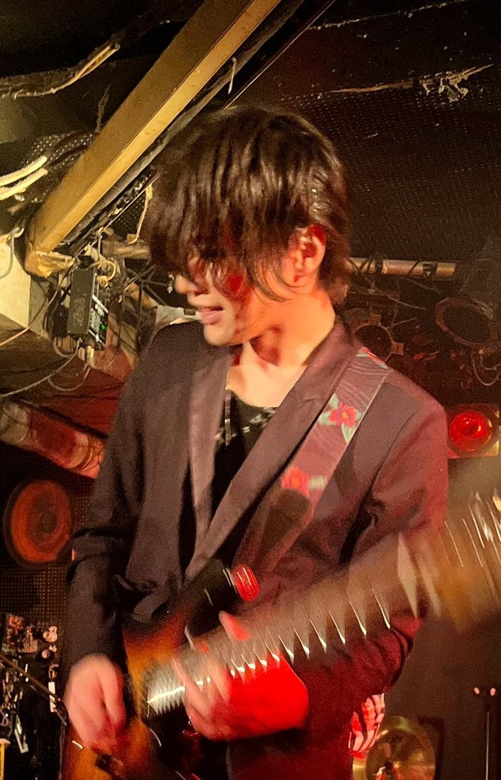 ともろお tweet media