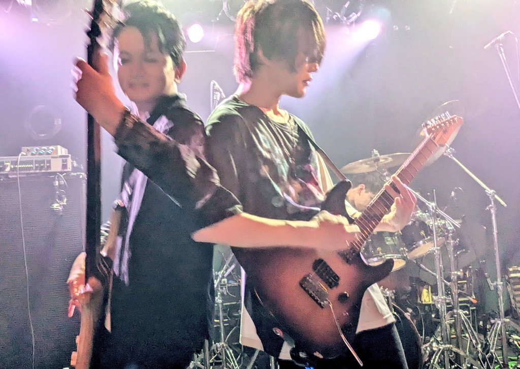 ともろお tweet media
