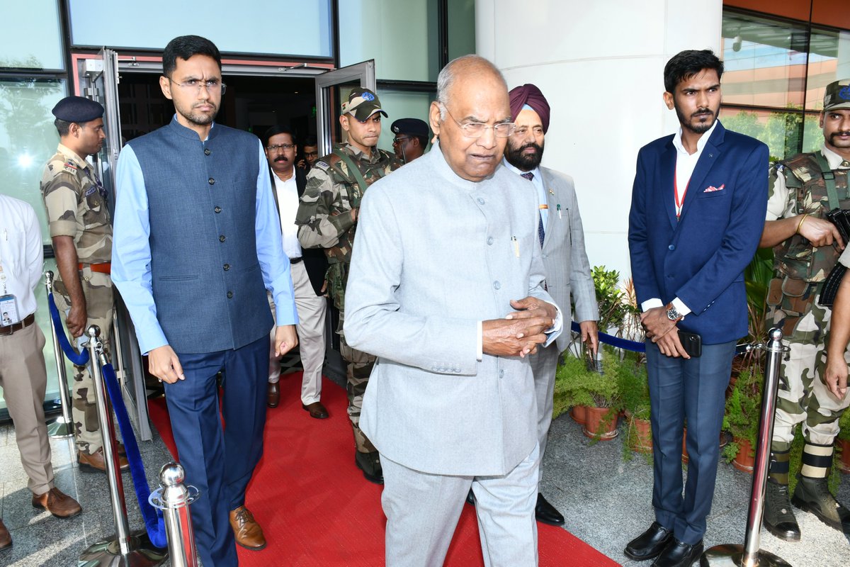dip_goa's tweet photo. Former President of India, Shri. @ramnathkovind  arrived at #Goa. Collector North Goa, Shri. Ankit Yadav, IAS welcomed him. https://t.co/TIu8OeYMRz