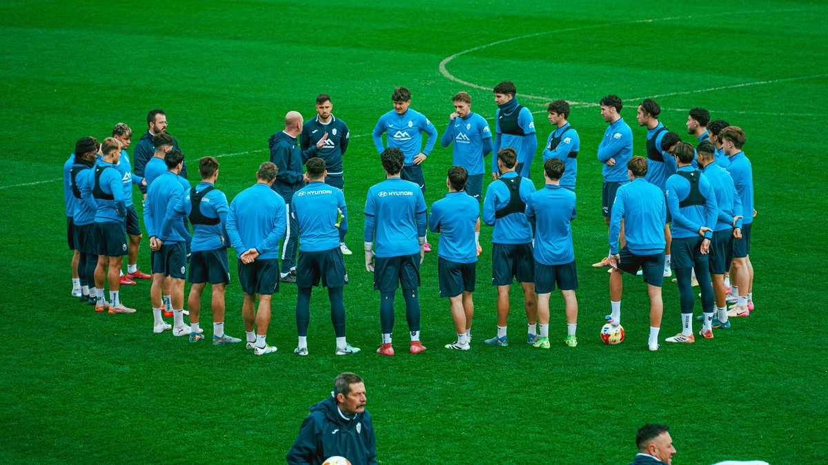 𝐔𝐍𝐈𝐃𝐎𝐒 🤍💙

#GlòriaATB