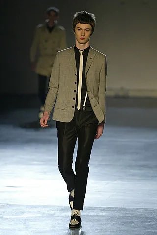 Dior Homme 2006 S/S はサスペンダー祭りやった。 まだサスペンダーが