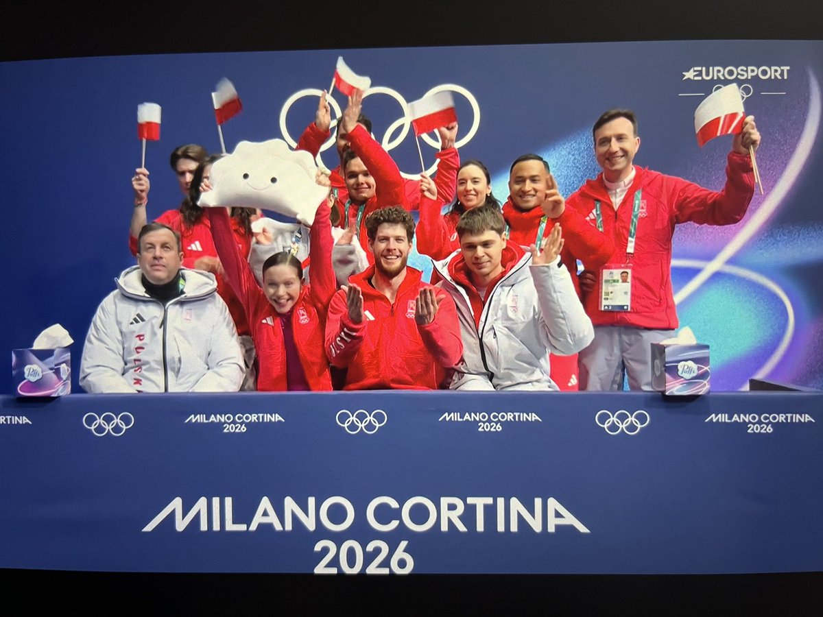 Breaking news: Team Poland have a 🥟 plushie