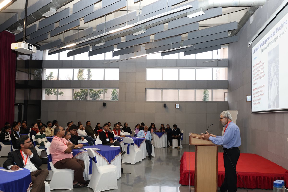 IIT Gandhinagar tweet media