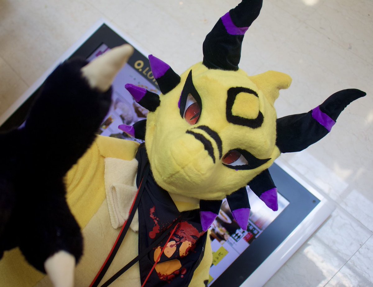 Trezor_V's tweet image. 捕獲される3秒前
#FursuitFriday