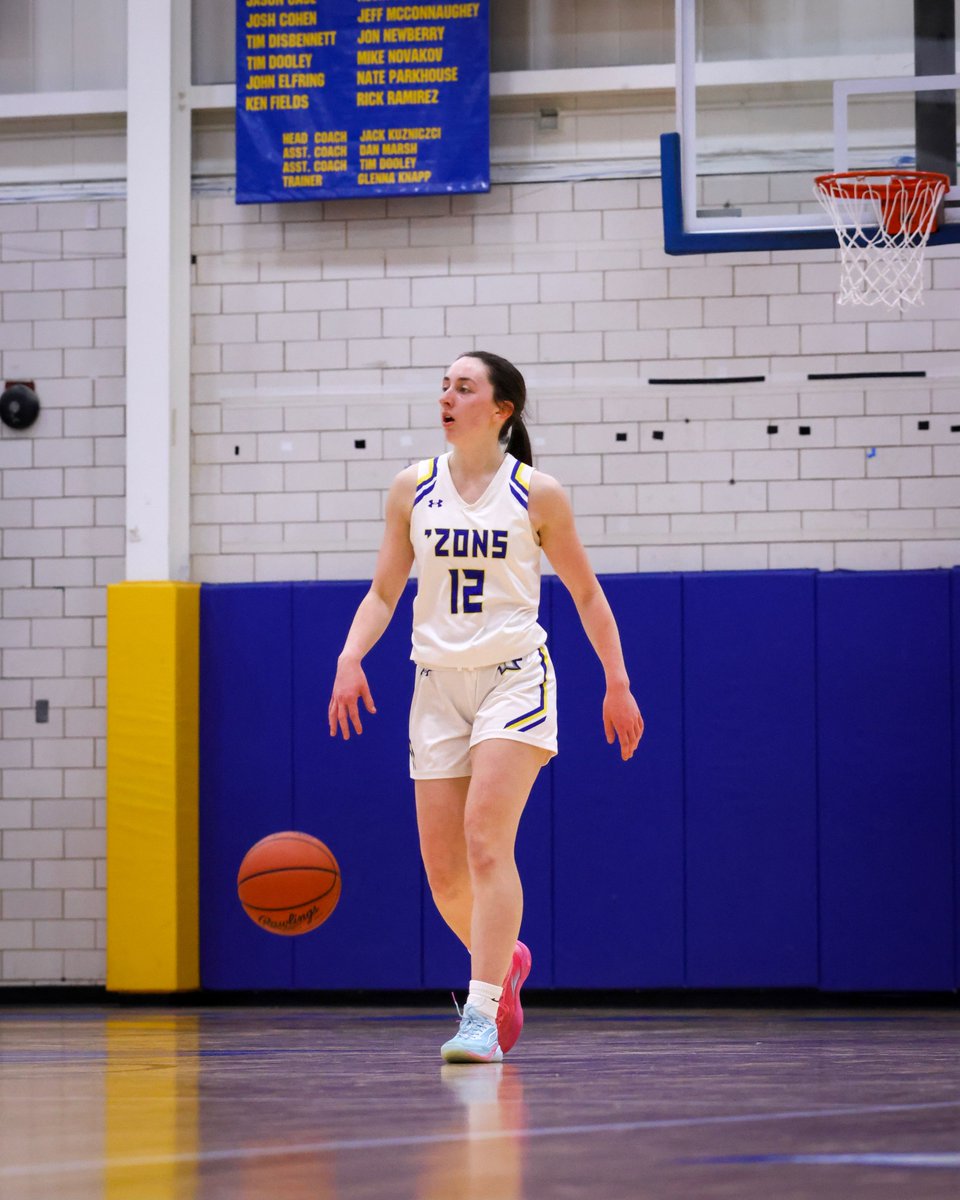 MadeiraZonsBk's tweet photo. Senior Fiona Ritchie has been a huge part of our success the past 4 years. She is one of the best all around defenders the program has ever seen with incredible instincts, smarts, and willingness to guard anyone. She can shoot it too, and is unselfish with the ball in her hands. https://t.co/8RRM22uWKa