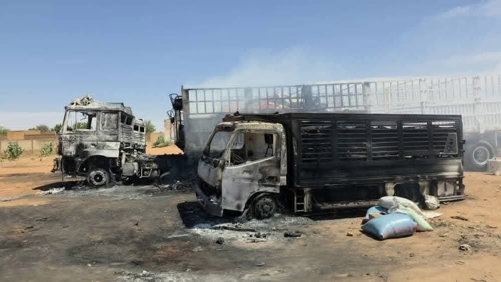 sudan_war's tweet photo. 🚨 عاجل | مليشيا الدعم السريع تستهدف عبر طائرات مُسيَّرة شاحنات اغاثة تابعة لمنظمة الغذاء العالمي بمنطقة «الله كريم» بولاية شمال كردفان، غربي البلاد.

#Sudan_War_Updates https://t.co/htQseJdN7W