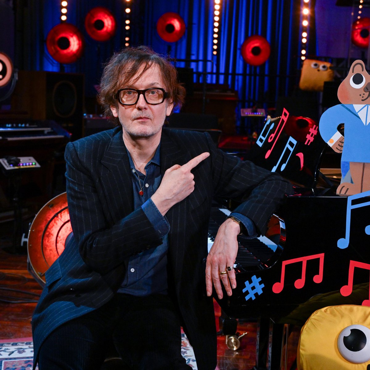 bbcpress's tweet photo. 📚 Jarvis Cocker is reading an uplifting tale on CBeebies Bedtime Stories tonight!
Watch on CBeebies and @BBCiPlayer from 6.50pm, Friday 6 Feb
More ➡️ https://t.co/gSILhwjeAE https://t.co/ehlqOiFJ1N