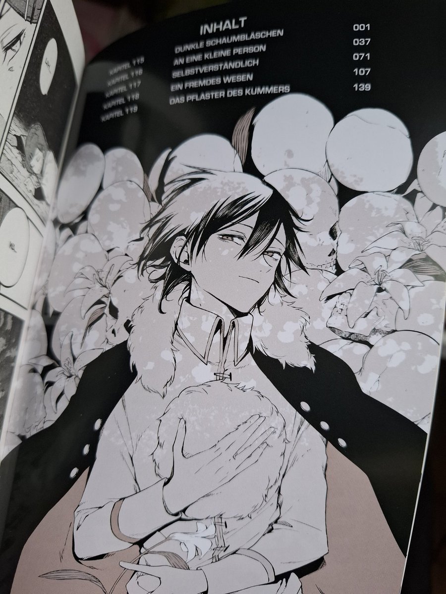 triviasea_'s tweet image. finally got bsd volume 26! fyodor my my beautiful pretty princess...