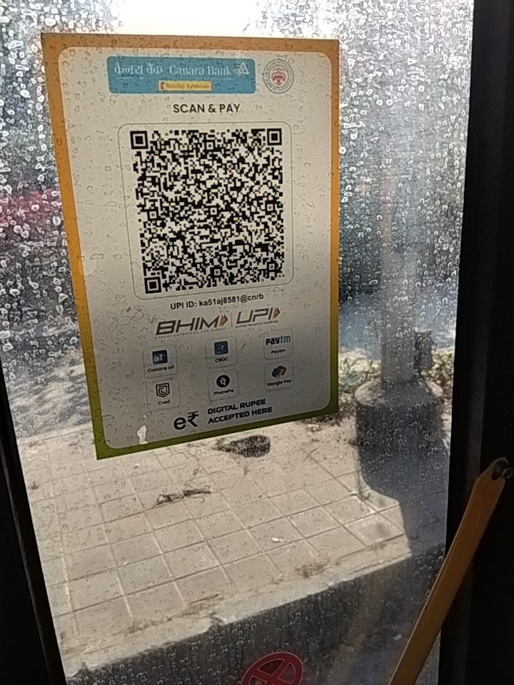 VCKANANDVPP's tweet photo. @BMTC_BENGALURU  Today I travelled in bus KA51AJ8581 3.30 pm from KRPuram station.we need to use Phone pe only for payments?. Even though I paid via rupay credit card &amp; showed him the transaction details, he saying he will accept only if paid through phone pay . Rude behaviour https://t.co/z1RCsYVQ1p