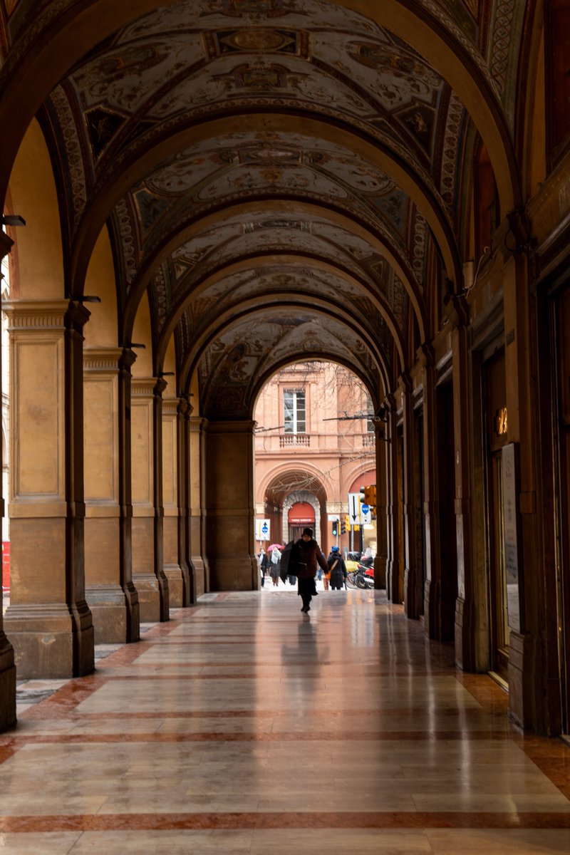 itsrapha83's tweet photo. The portici of Bologna🇮🇹 https://t.co/nvsoyEVXHi