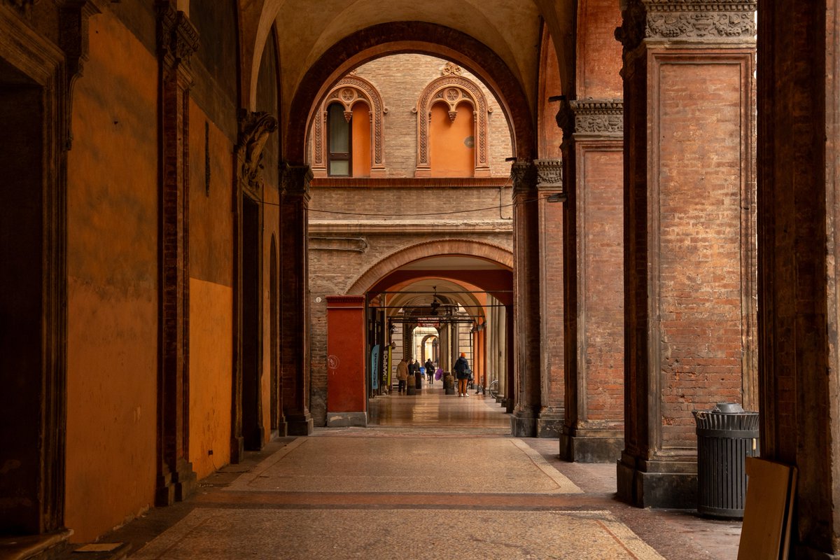 itsrapha83's tweet photo. The portici of Bologna🇮🇹 https://t.co/nvsoyEVXHi
